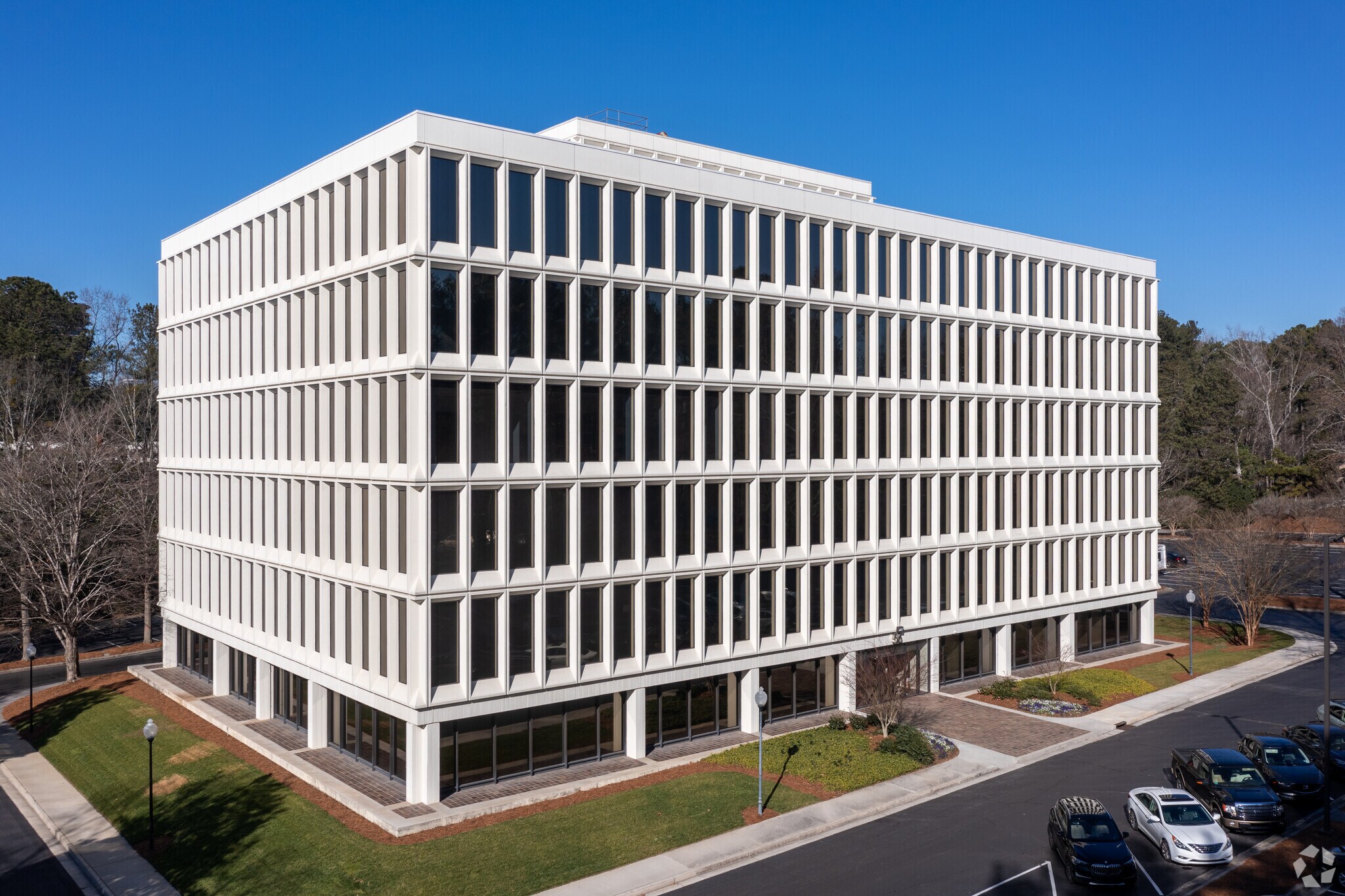 56 Perimeter Ctr E, Atlanta, GA à louer Photo principale- Image 1 de 39