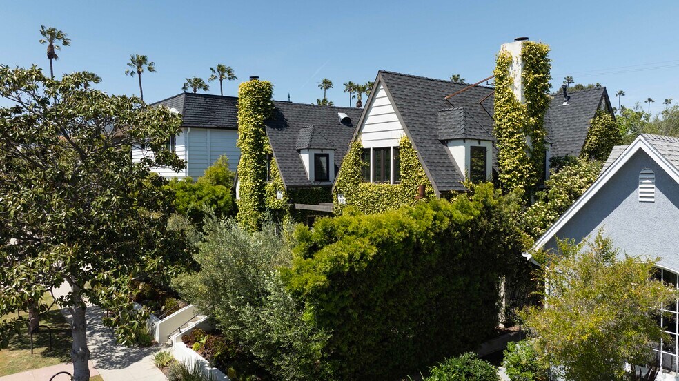 921-925 16th St, Santa Monica, CA for sale - Building Photo - Image 1 of 26