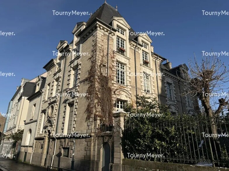 Bureau dans Rennes à louer - Photo du bâtiment - Image 1 de 3