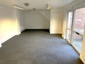 Vine Ter, Hexham for lease Interior Photo- Image 2 of 3