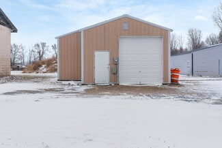 More details for 1628-1630 Maple St, Reedsburg, WI - Flex for Lease