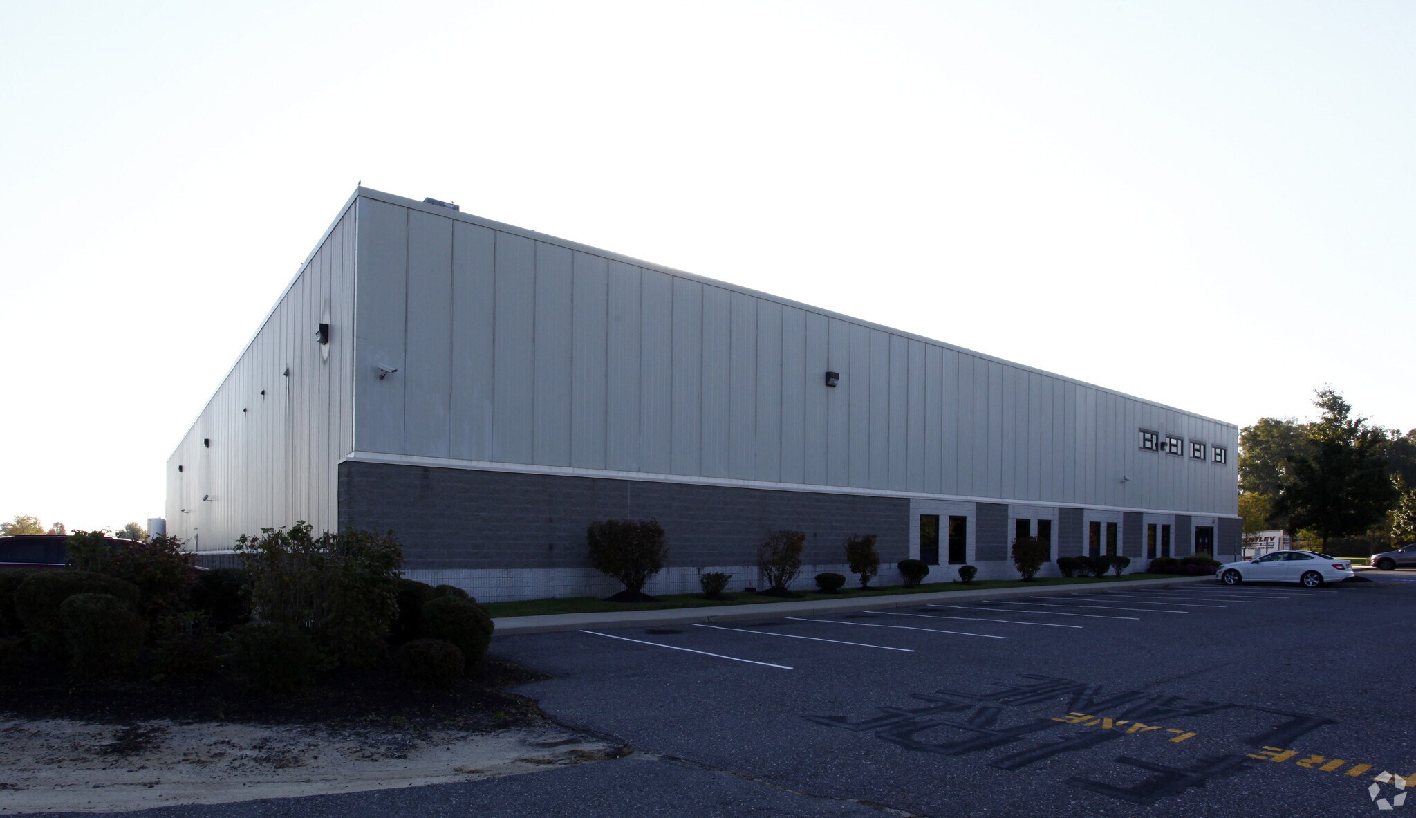 200 Eagle Ct, Swedesboro, NJ for lease Building Photo- Image 1 of 6