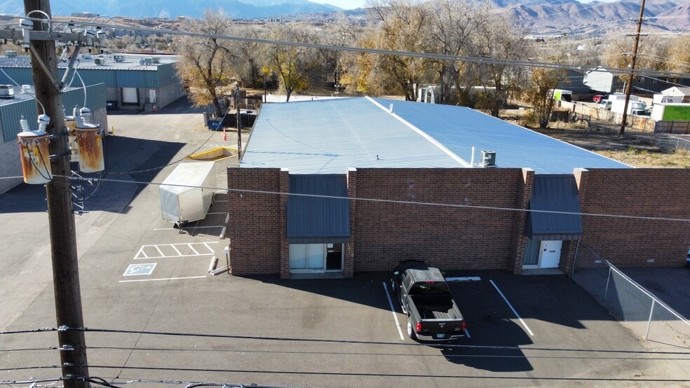 3404 N Cascade Ave, Colorado Springs, CO for lease - Building Photo - Image 3 of 7