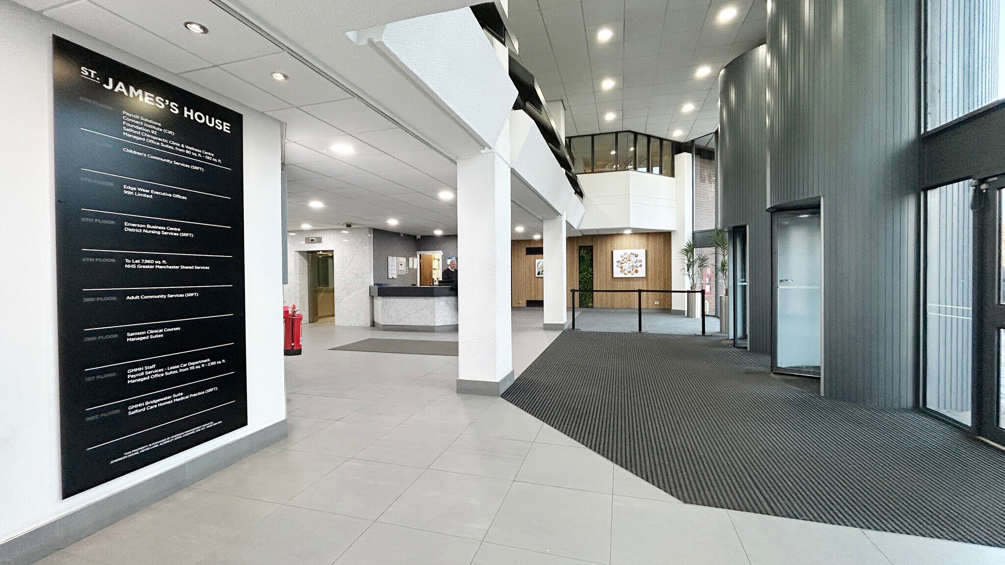 Pendleton Way, Salford à louer Photo du bâtiment- Image 1 de 10