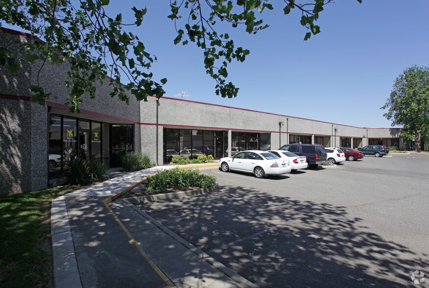 990 Klamath Ln, Yuba City, CA for lease - Building Photo - Image 3 of 3