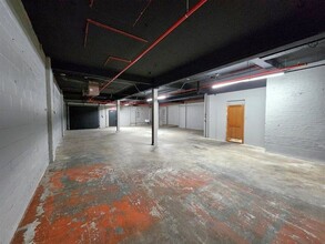 2103-2105 Wabash Ave, Saint Paul, MN for lease Interior Photo- Image 2 of 10