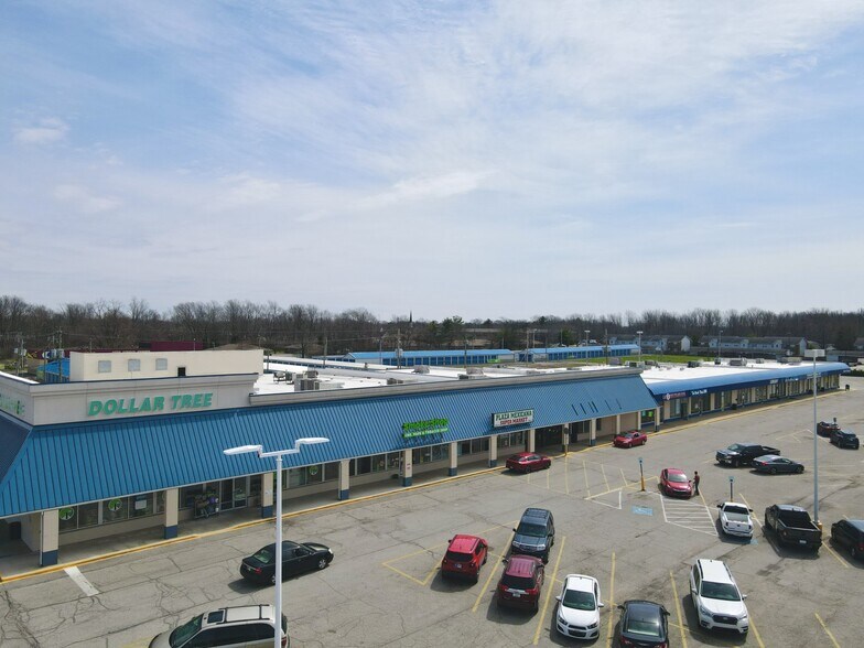 1415-1451 E Wabash St, Frankfort, IN à louer - Photo principale - Image 2 de 11