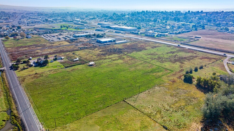 780 Yakima Valley, Sunnyside, WA for sale - Primary Photo - Image 1 of 5