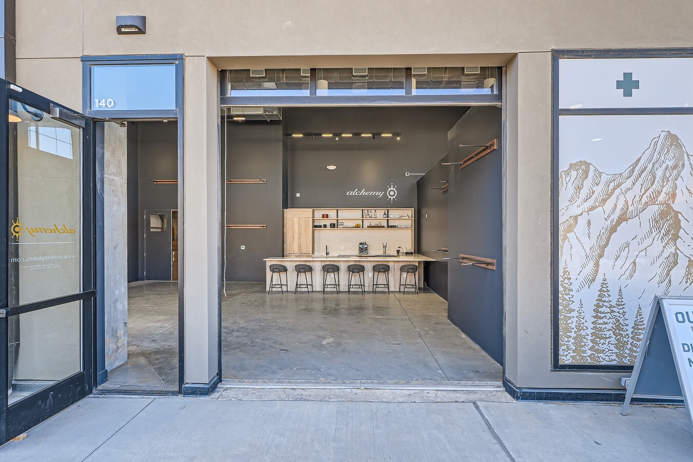 18475 Colfax Ave, Golden, CO 80401 - Unité C-2 -  - Photo intérieure - Image 1 of 14