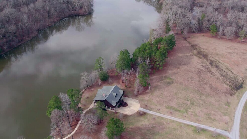 1637 Judge Greene Place Rd, Greensboro, AL for sale - Commercial Listing Video - Image 2 of 51