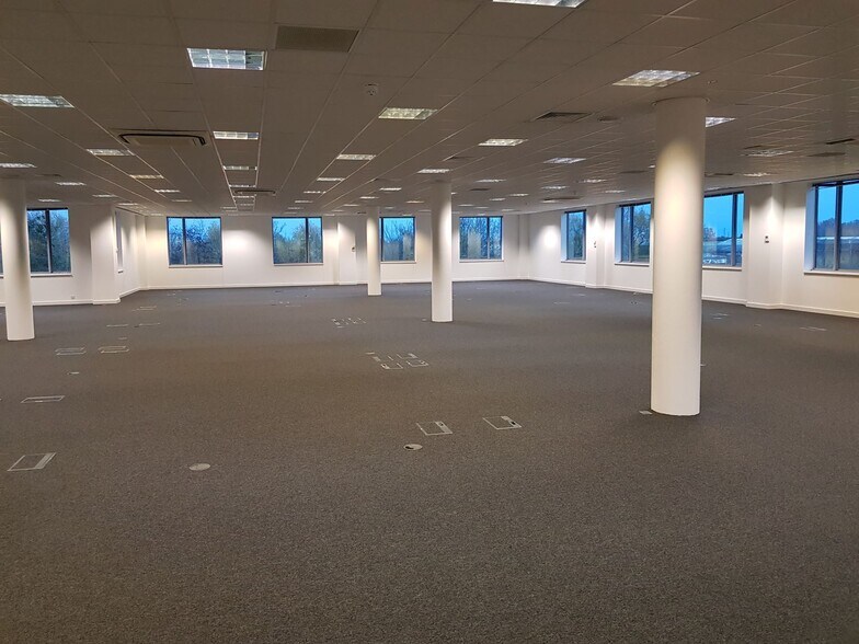 2 Cowley Rd, Cambridge à louer - Photo intérieure - Image 2 de 3