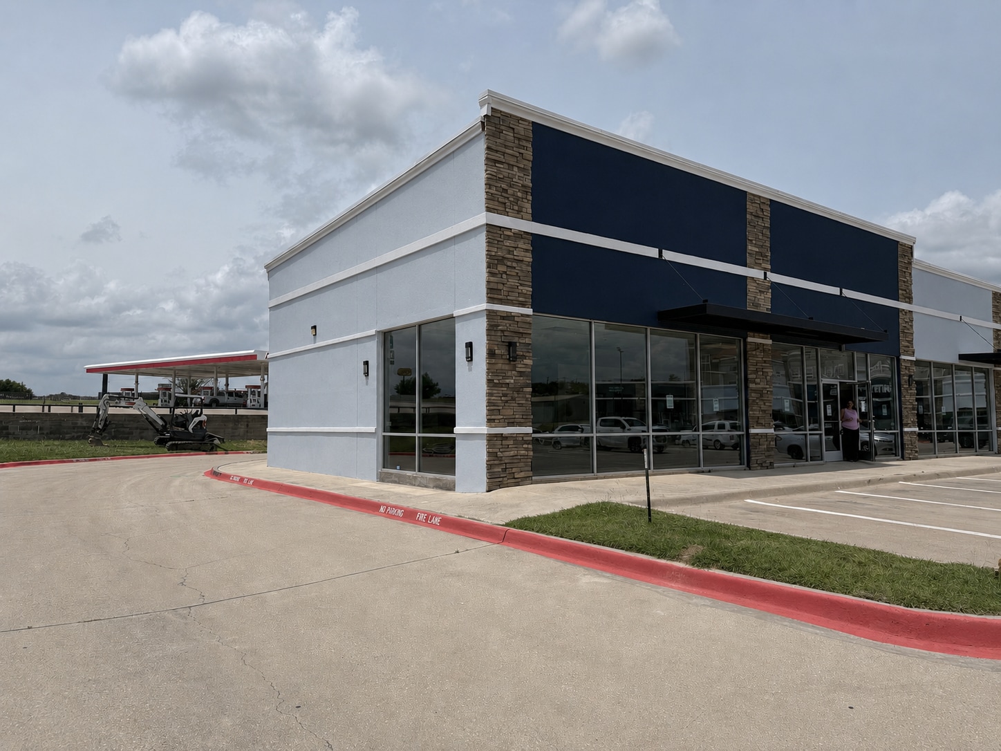 1401 S US Highway 81-287, Decatur, TX for lease Building Photo- Image 1 of 3