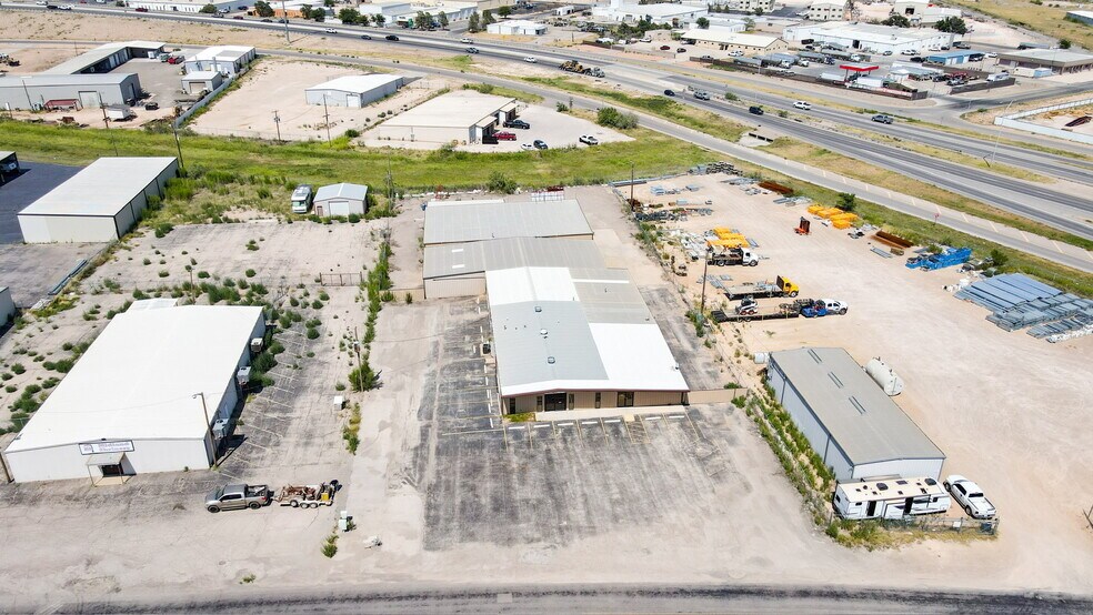 2031 Trade Dr, Midland, TX à vendre - Photo du bâtiment - Image 2 de 29