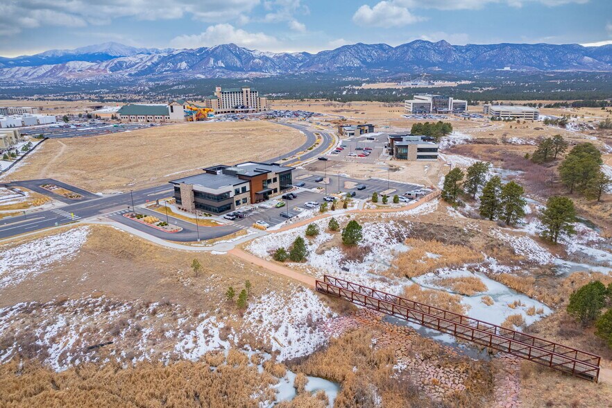 9524 Federal Dr, Colorado Springs, CO à vendre - Photo du bâtiment - Image 2 de 7