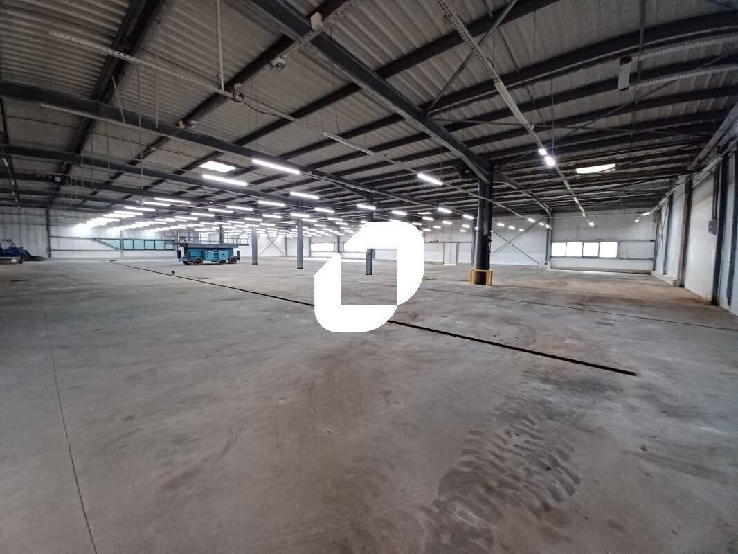 Flex in Lormont for lease Building Photo- Image 1 of 11