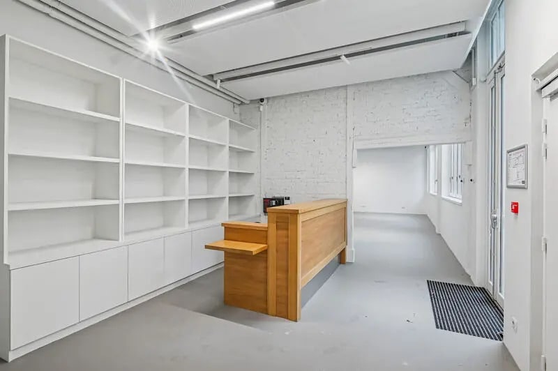 28 Rue Pascal, Paris for sale - Lobby - Image 2 of 16