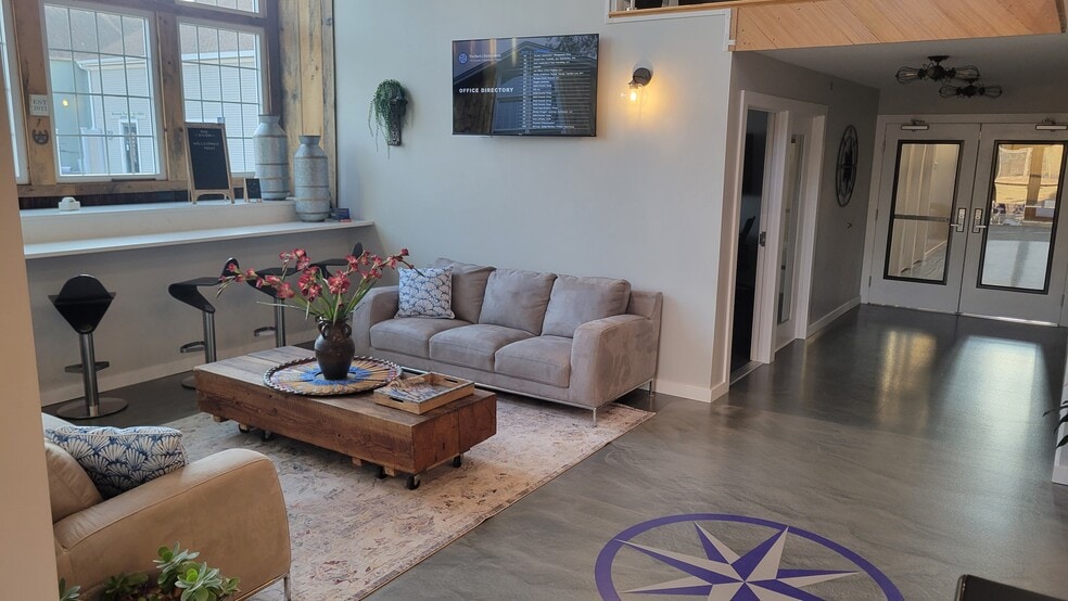 119 Griswold St, Glastonbury, CT for lease - Building Photo - Image 2 of 35