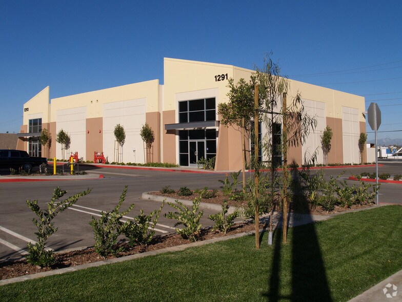 1291 N Patt St, Anaheim, CA à louer - Photo principale - Image 1 de 5