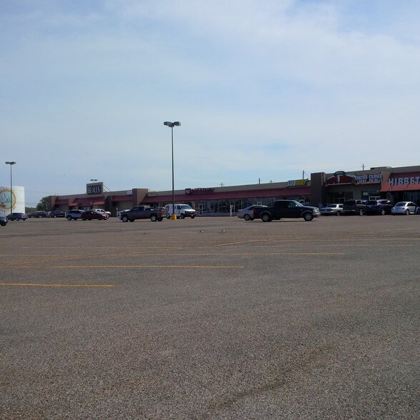 1901 W Wheeler Ave, Aransas Pass, TX à louer - Photo du bâtiment - Image 1 de 5