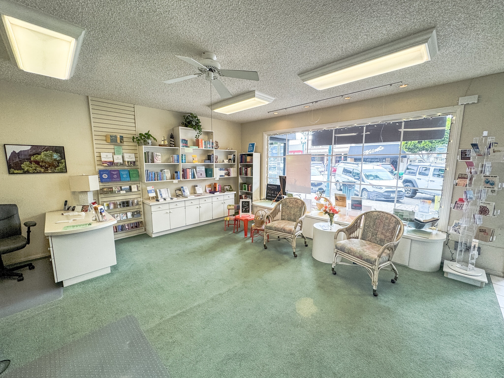 224 Main St, Seal Beach, CA for lease Interior Photo- Image 1 of 11