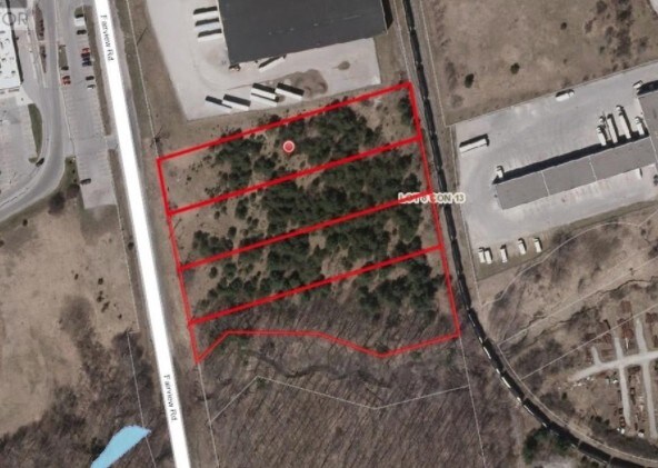 220 Fairview Rd, Barrie, ON à vendre - Photo principale - Image 1 de 1