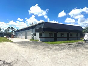 6120 Idlewild St, Fort Myers, FL for lease Building Photo- Image 1 of 4