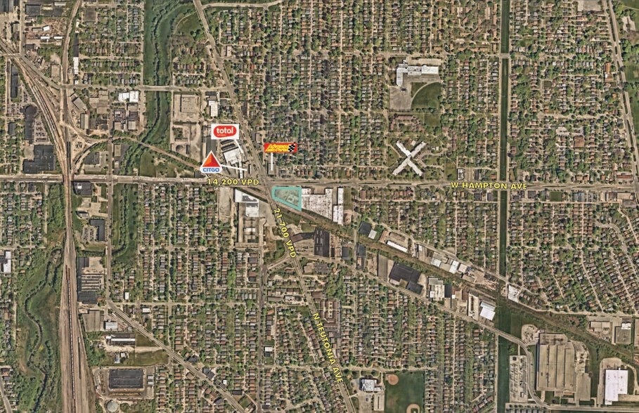 2601 W Hampton Ave, Milwaukee, WI for sale - Aerial - Image 3 of 4
