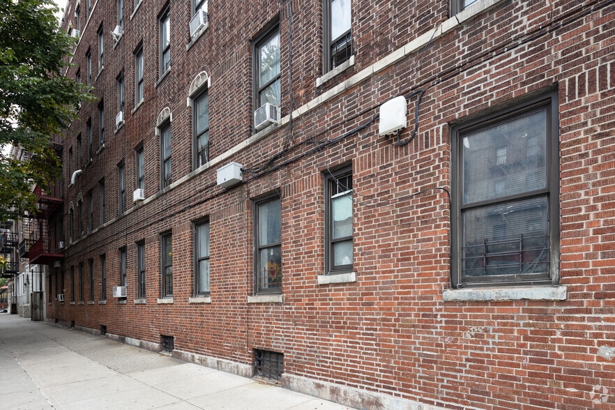 549 Isham St, New York, NY for sale - Building Photo - Image 3 of 6
