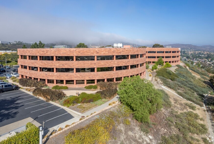 11440 W Bernardo Ct, San Diego, CA for lease - Building Photo - Image 1 of 5