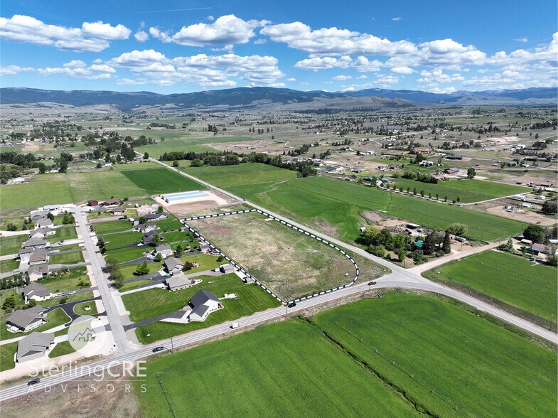 420 Ambrose Creek Rd, Stevensville, MT à vendre - Photo du bâtiment - Image 2 de 13