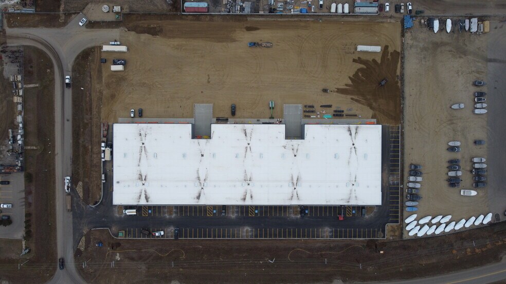 27645 100 Av, Acheson, AB à louer - Photo du bâtiment - Image 3 de 13