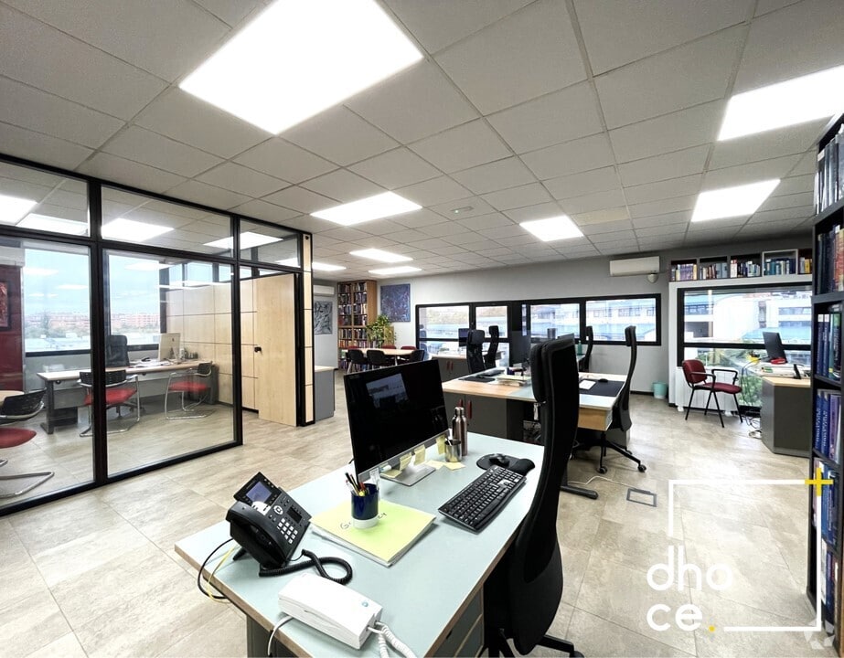 Calle Doctor Severo Ochoa, 53, Alcobendas, MAD 28100 - - - Interior Photo - Image 1 of 8