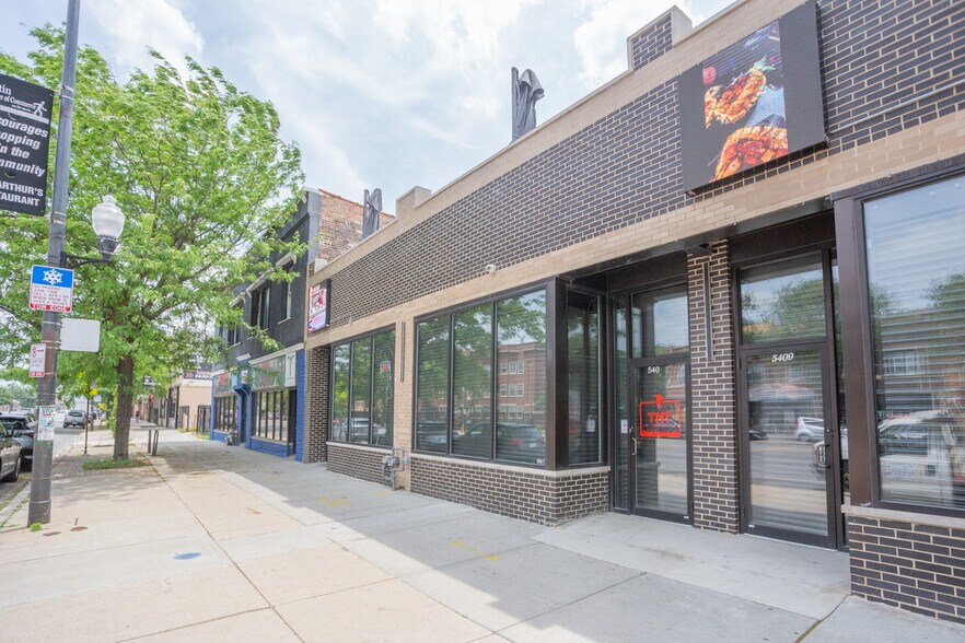 5401-5403 W Madison St, Chicago, IL à vendre - Photo du bâtiment - Image 3 de 40