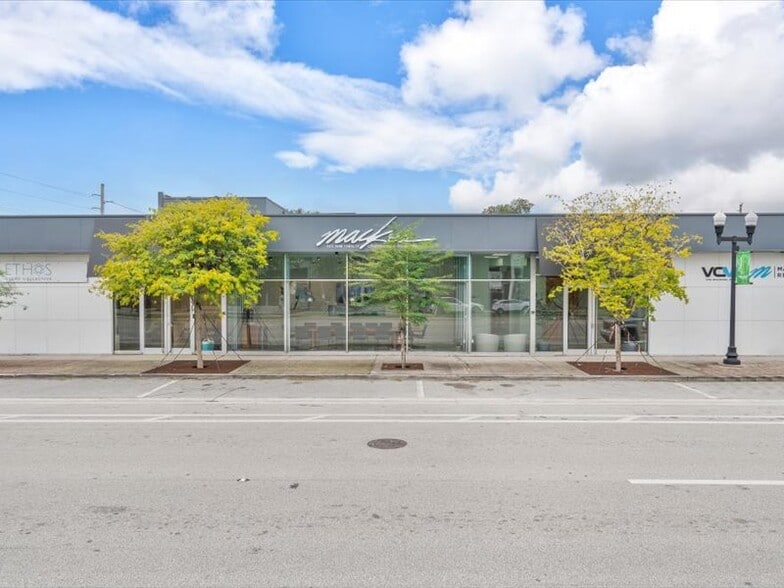 2404 Hollywood Blvd, Hollywood, FL à louer - Photo du bâtiment - Image 2 de 39