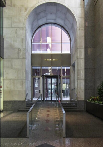 100 Yonge St, Toronto, ON à louer - Photo intérieure - Image 3 de 10