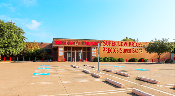 2373 Stemmons Trl, Dallas, TX à louer - Photo du bâtiment - Image 2 de 11