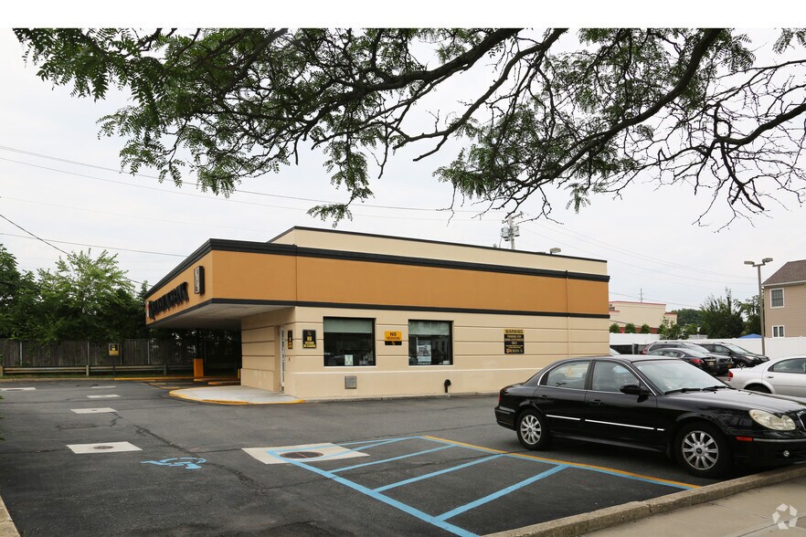 2267 Bellmore Ave, Bellmore, NY for sale - Building Photo - Image 2 of 3