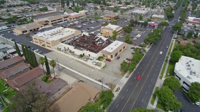 Plus de détails pour 521 N Mountain Ave, Upland, CA - Bureau à vendre