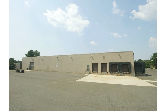 1816 Underwood Blvd, Delran, NJ à louer - Photo du bâtiment - Image 3 de 9