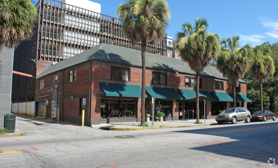 35 Abercorn St, Savannah, GA à louer - Photo du bâtiment - Image 2 de 5