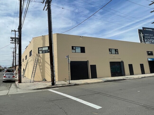 Plus de détails pour 1025 E 18th St, Los Angeles, CA - Industriel à louer