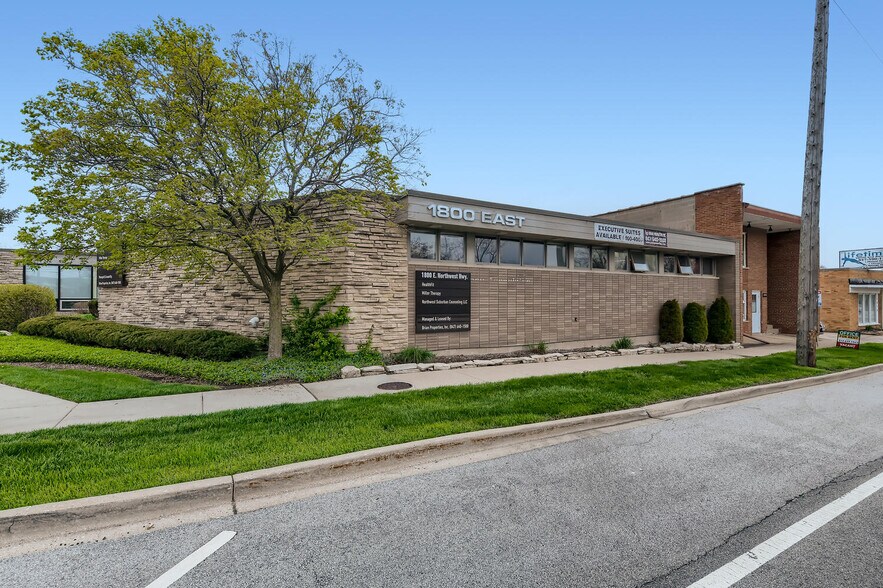 1800 E Northwest Hwy, Arlington Heights, IL for lease - Building Photo - Image 2 of 28