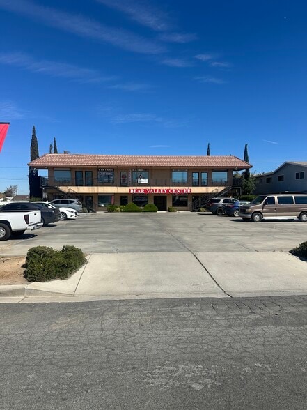 20786 Bear Valley Rd, Apple Valley, CA for lease - Building Photo - Image 2 of 10