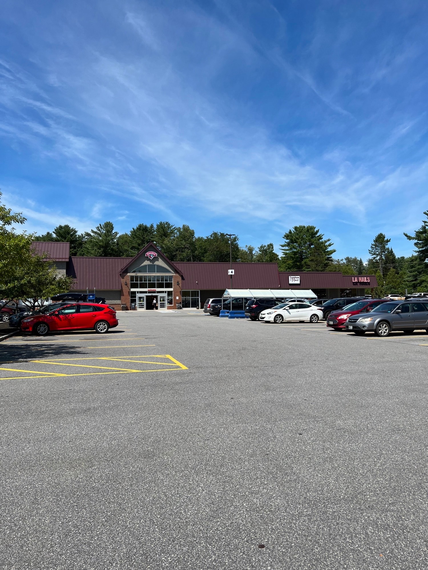 730-756 US Route 1, Yarmouth, ME for lease Primary Photo- Image 1 of 6