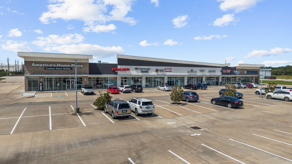 27252 Katy Fwy, Katy, TX à louer - Photo du bâtiment - Image 2 de 6