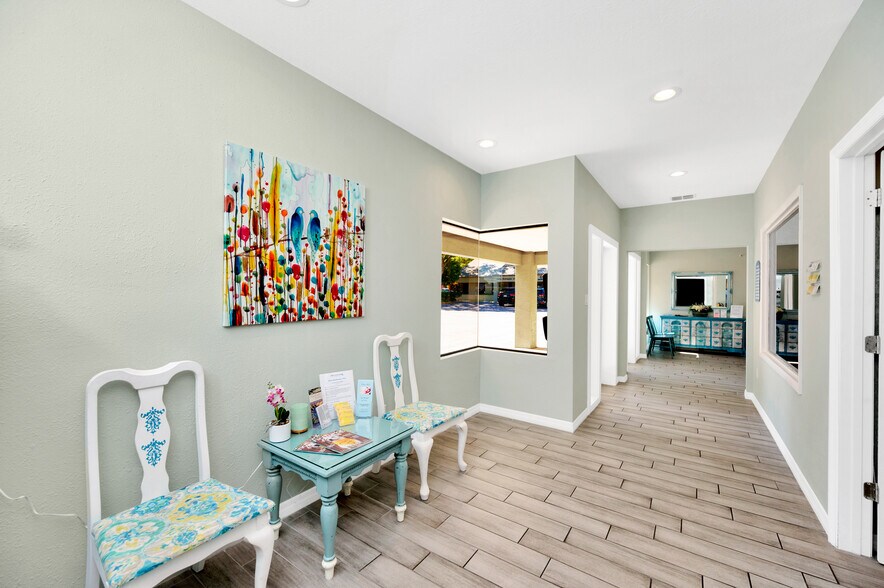 32502 US Highway 19 N, Palm Harbor, FL à louer - Photo du bâtiment - Image 1 de 4