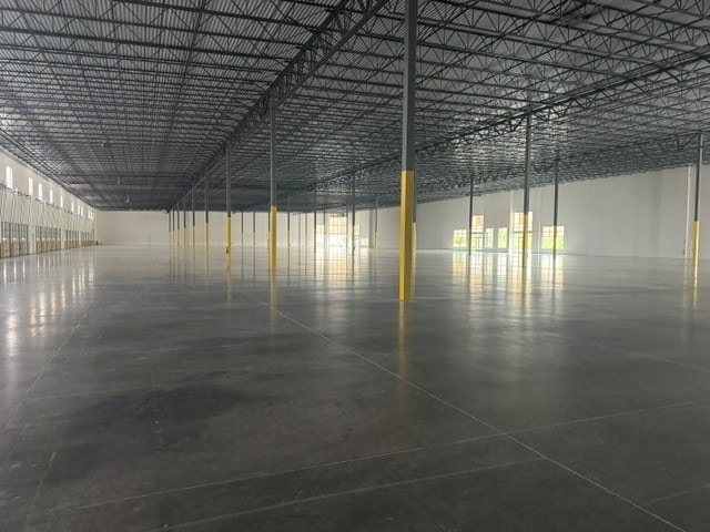 7051 Burleson, Austin, TX for lease - Building Photo - Image 2 of 4