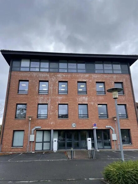 Office in Wasquehal for sale - Building Photo - Image 1 of 10