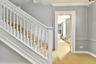 14 Glovers Clos, Westerham for lease Interior Photo- Image 2 of 3