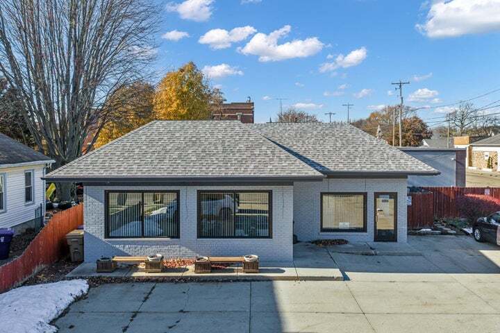 4104 7th Ave, Kenosha, WI for sale Building Photo- Image 1 of 15